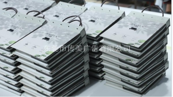 現(xiàn)在廣東疫情升溫，企業(yè)如何無接觸制作新品樣板冊